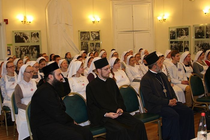 Представители Православных Церквей при ЕС посетили церковные социальные учреждения в Москве
