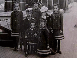 Последний российский император Николай II и члены его семьи реабилитированы