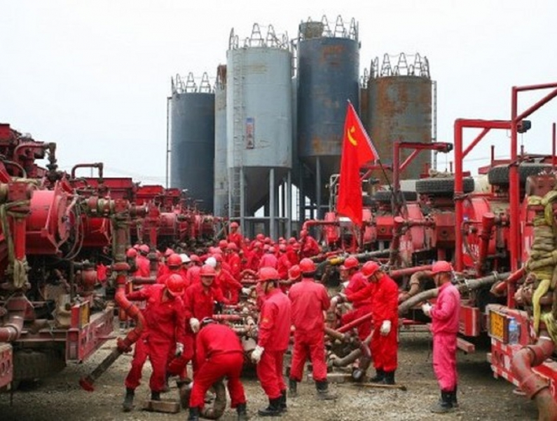 Китай временно отказался от нефти из России