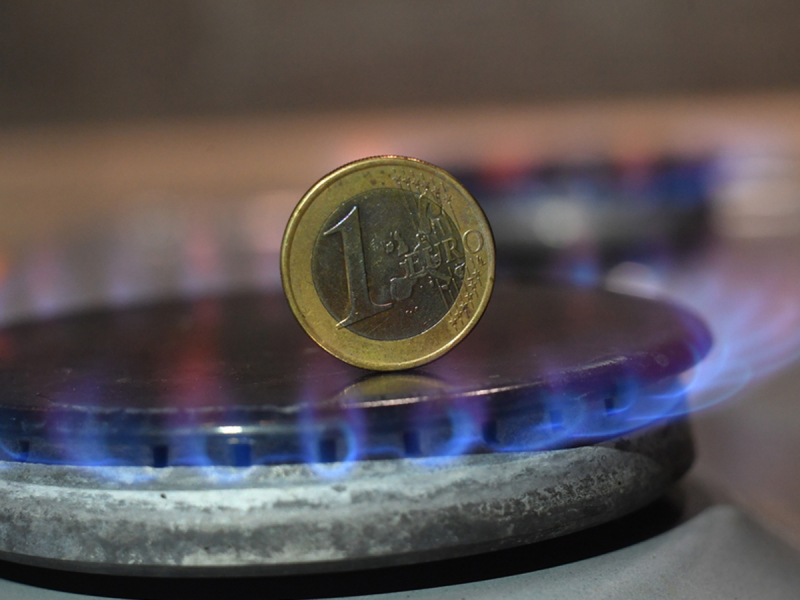 Глава Еврокомиссии заявила об отказе ЕС платить в рублях за российский газ