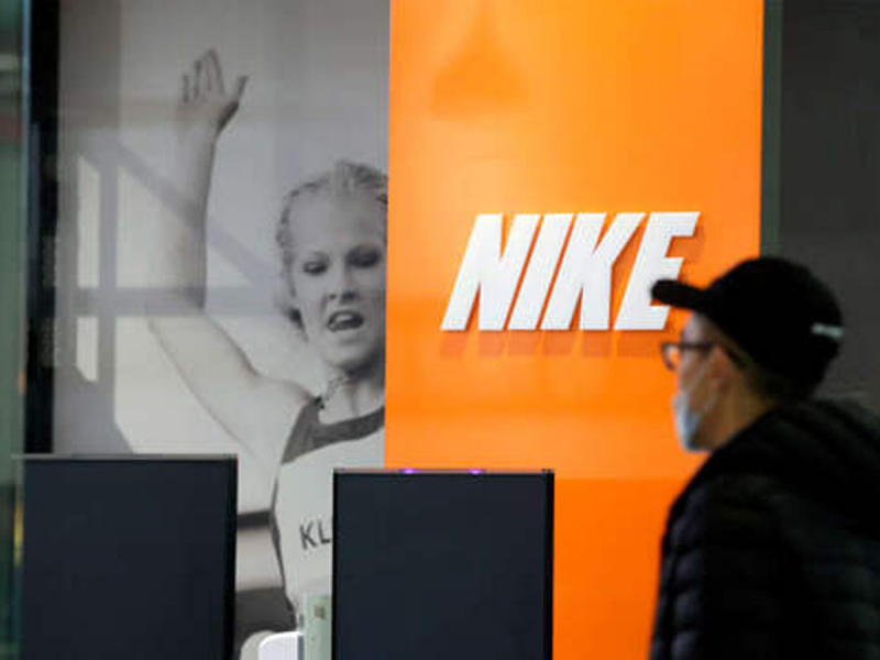 Nike сворачивает поставки продукции в Россию