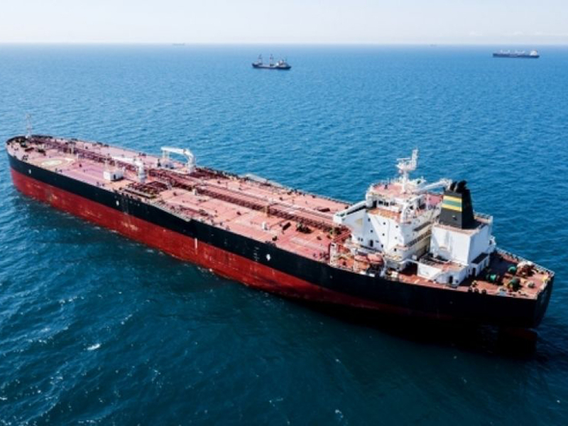 Reuters: танкеры с российской нефтью дрейфуют в море из-за отсутствия спроса