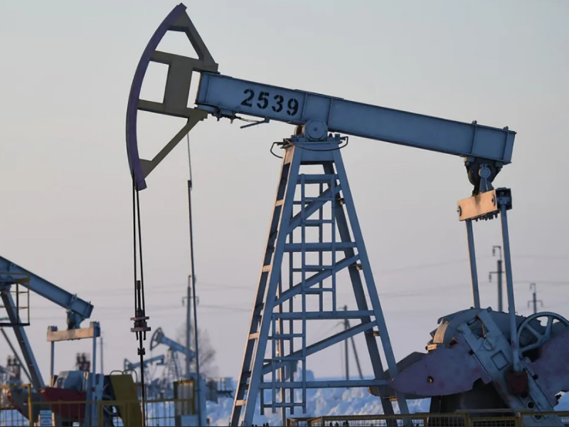 Вступили в силу ограничения Запада по ценам на нефть РФ