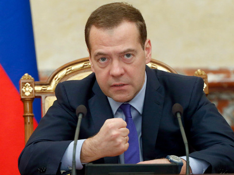 Зампред Совбеза Медведев зачитал директорам заводов ОПК телеграмму Сталина