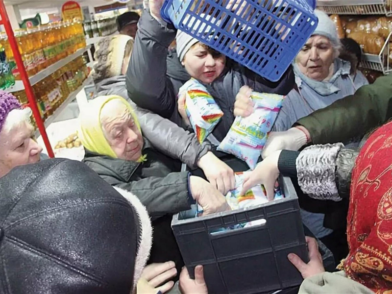 В России магазинам могут разрешить раздавать продукты, у которых истек срок годности