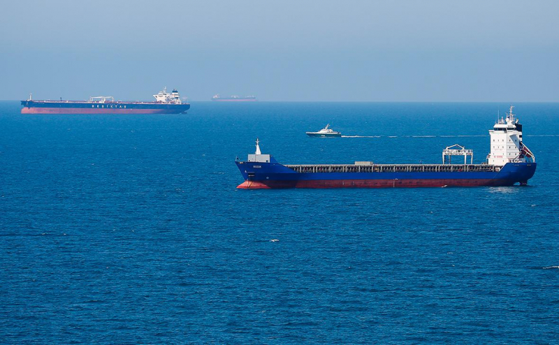 
                    FT узнала о предложении ЕС Дании блокировать танкеры с нефтью из России

                