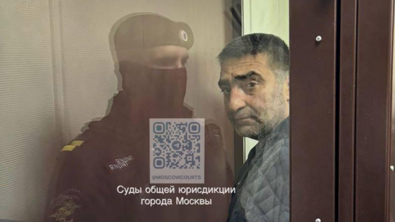 Суд арестовал всех шестерых фигурантов дела об убийстве москвича на парковке