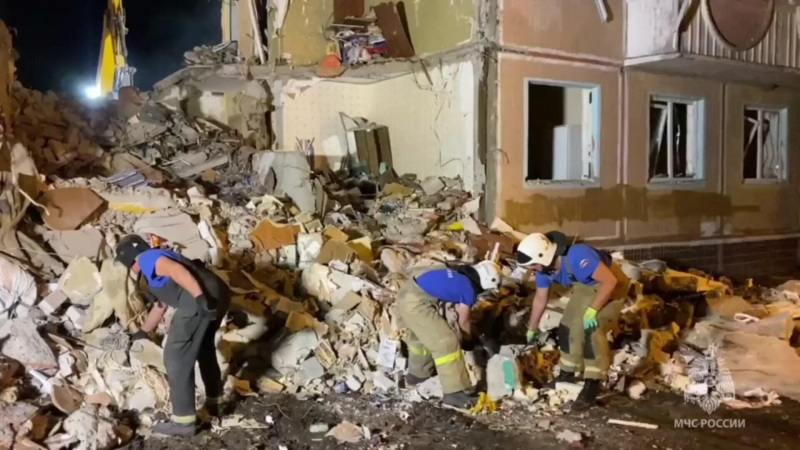 Девять жителей частично разрушенного дома в Шебекино переехали в ПВР