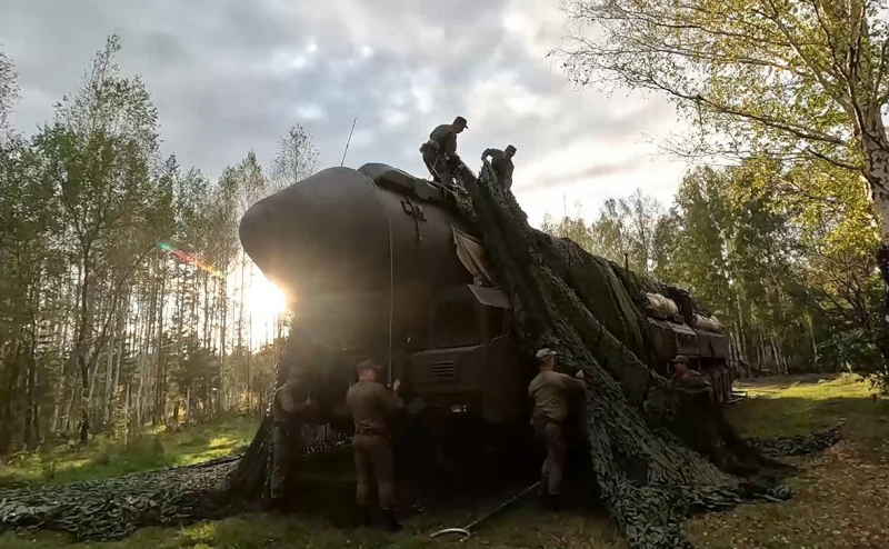 
                    Какие изменения Россия вносит в ядерную доктрину

                