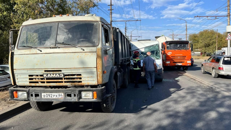 Трое пострадавших в ДТП в Саратове находятся в состоянии средней тяжести