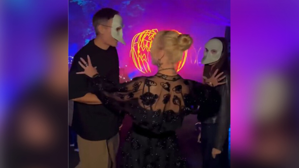 "За что кролика повесили?!": Как русские звёзды стараются оправдать бесовщину . И ещё та история с "трупом на детском празднике"