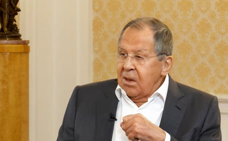 Лавров связал признание независимости Украины с режимом в ней