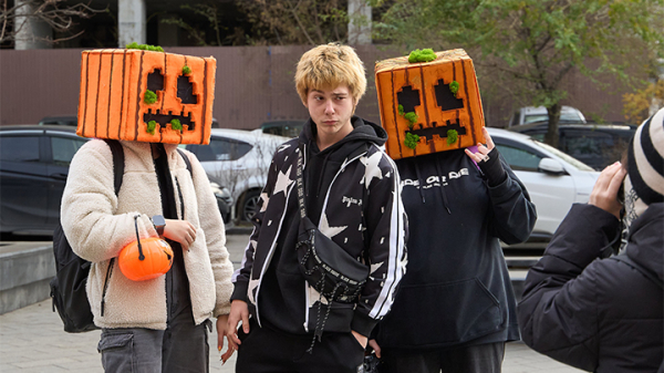 "За что кролика повесили?!": Как русские звёзды стараются оправдать бесовщину . И ещё та история с "трупом на детском празднике"