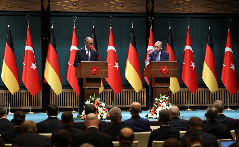 Мерц и Эрдоган публично поспорили о войне в секторе Газа