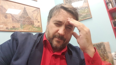 «Наводить ментальные мосты между прошлым и будущим»