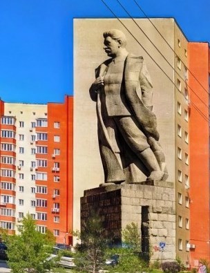 «Наводить ментальные мосты между прошлым и будущим»