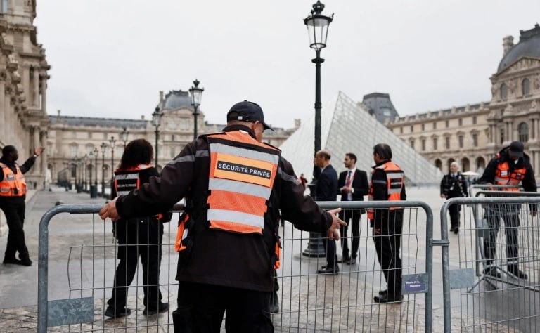 Орбан не исключил «внешнюю атаку» на работающий на российской нефти НПЗ