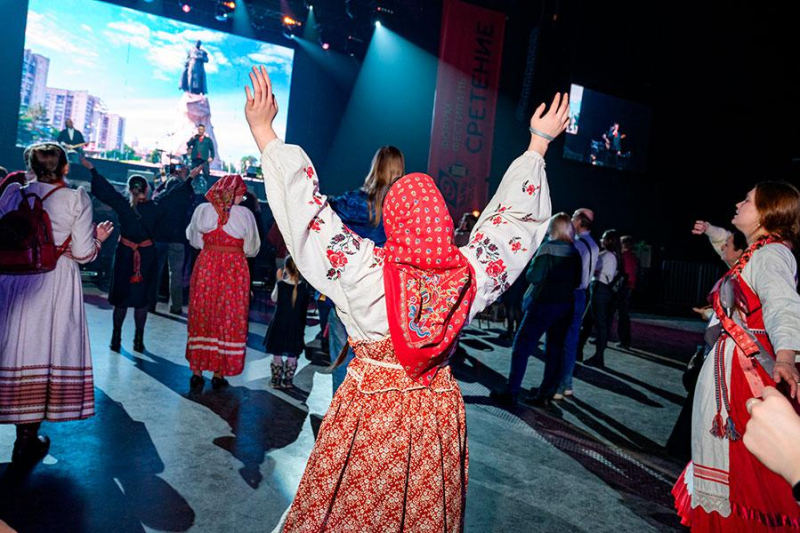 «Принцип поля картошки». Как возникла «Русская община» и кто за ней стоит