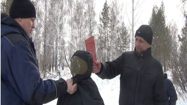 Попков рассказывает, как зарубил топором одну из жертв