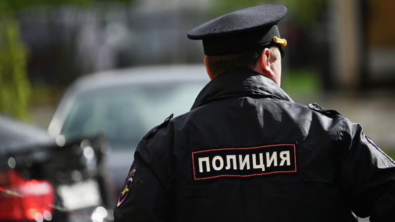 Сотрудник полиции 