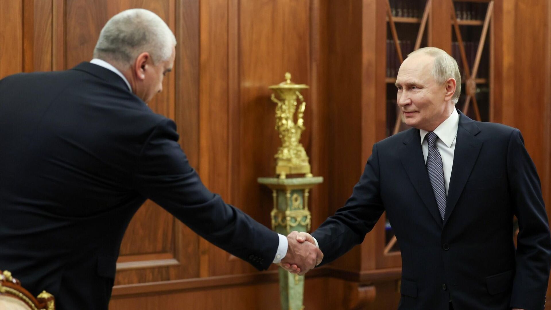 Аксенов на встрече с Путиным заявил, что Крым его не подведет