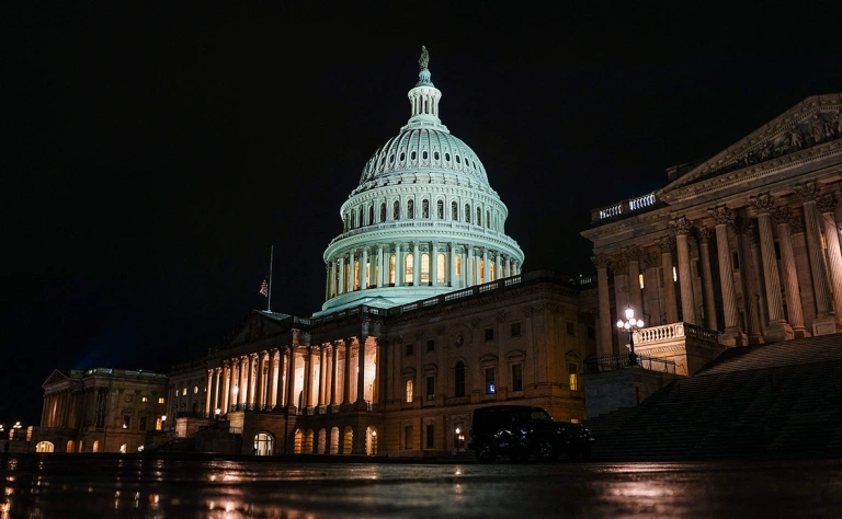 США частично сняли санкции с Сирии