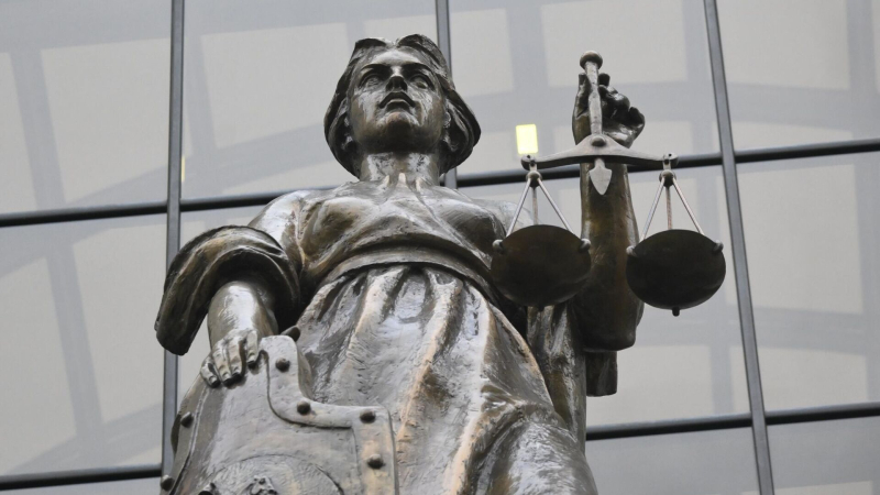 Статуя богини Фемиды