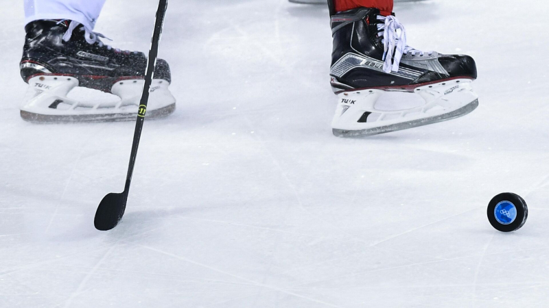 В Екатеринбурге хоккеист команды «Автопапы» Красовский умер после матча