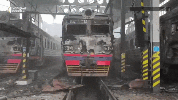 Вот это поворот! Батальоны в окружении, мощнейшие удары по глубоким тылам. У Сырского осталась одна надежда – "Счёт пошёл на дни"