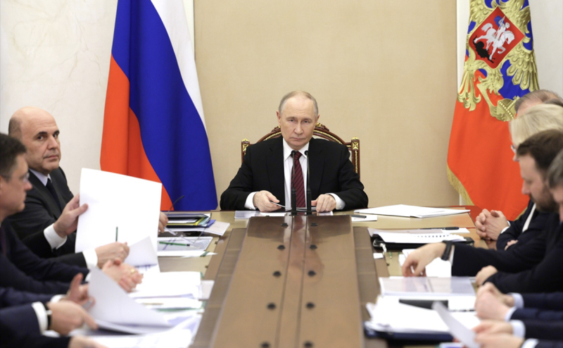 Путин обсудил переход Северска под полный контроль России