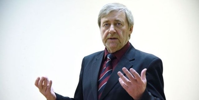 Западник на марше