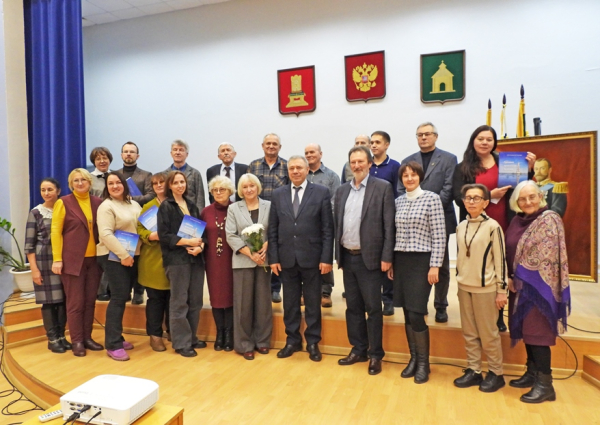 Книга о городе – подарок городу!