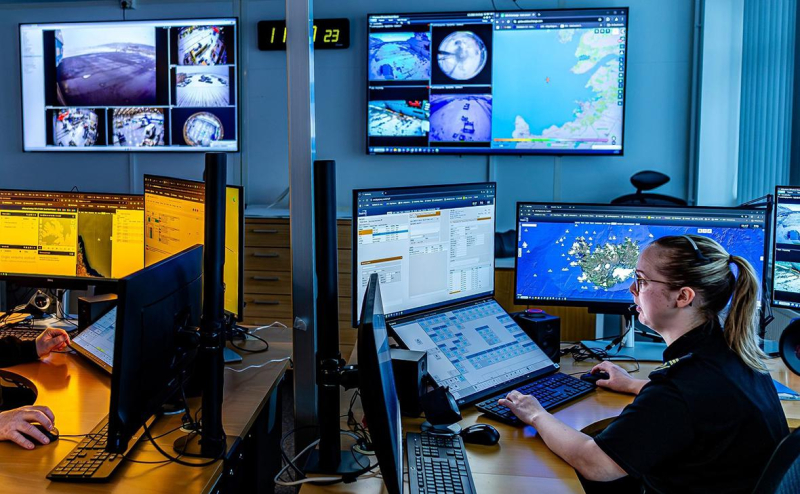 Пять российских судов заметили неподалеку от берегов Исландии