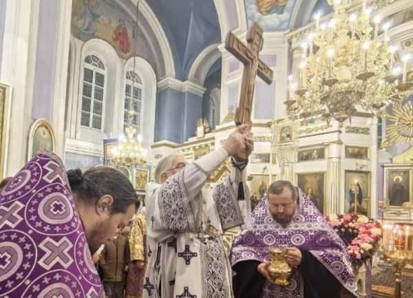 «Крест — это знамя Победителя в жизни человека» «Крест — это знамя Победителя в жизни человека»