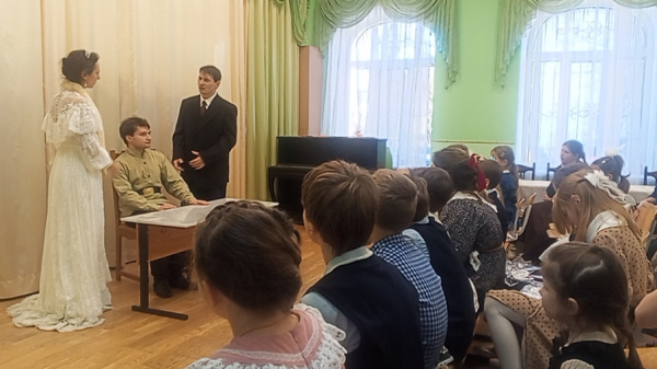 В Петергофе отметили именины Цесаревича Алексия В Петергофе отметили именины Цесаревича Алексия
