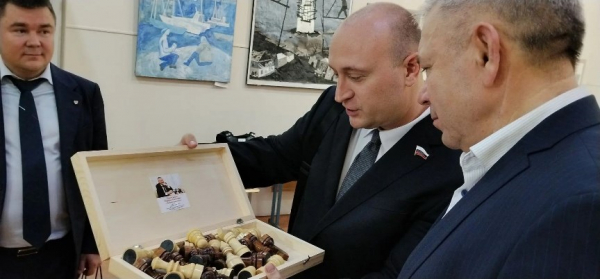 Страны мира объединила шахматная доска Страны мира объединила шахматная доска