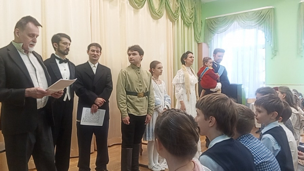 В Петергофе отметили именины Цесаревича Алексия В Петергофе отметили именины Цесаревича Алексия