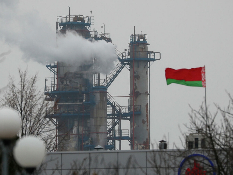 Россия может остановить поставку нефти Белоруссии из-за санкций США